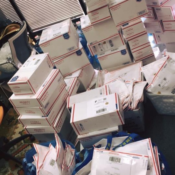 WANT TO BE NOTIFIED ON MY LIVE SHOWS ♥️OCPOSH30 ♥️ every night at 9 PM - Picture 12 of 16